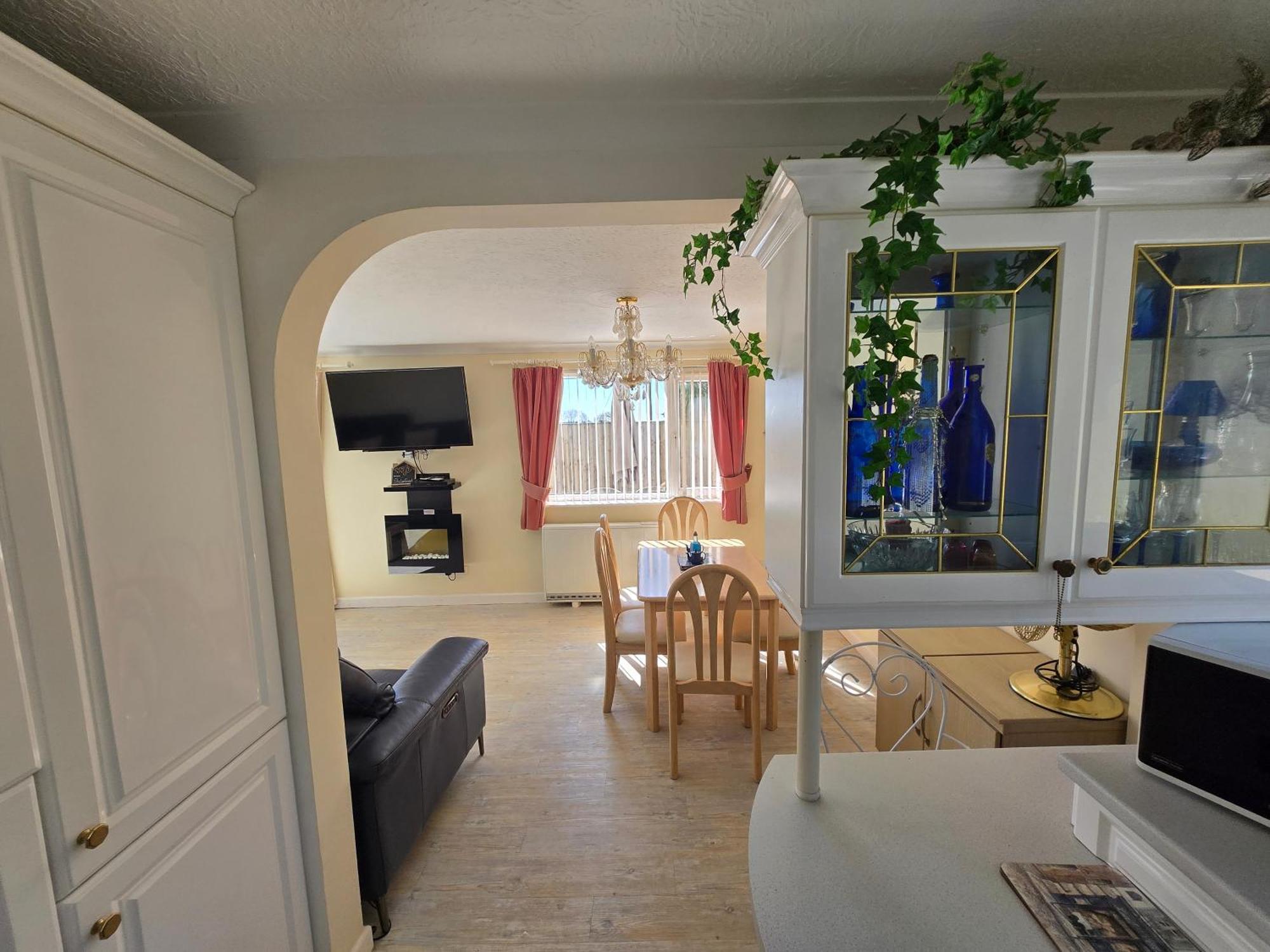 Family Bungalow With Private Pool Kilgetty Luaran gambar